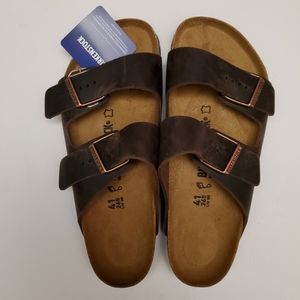 NWT brown oiled leather Arizona Birkenstock